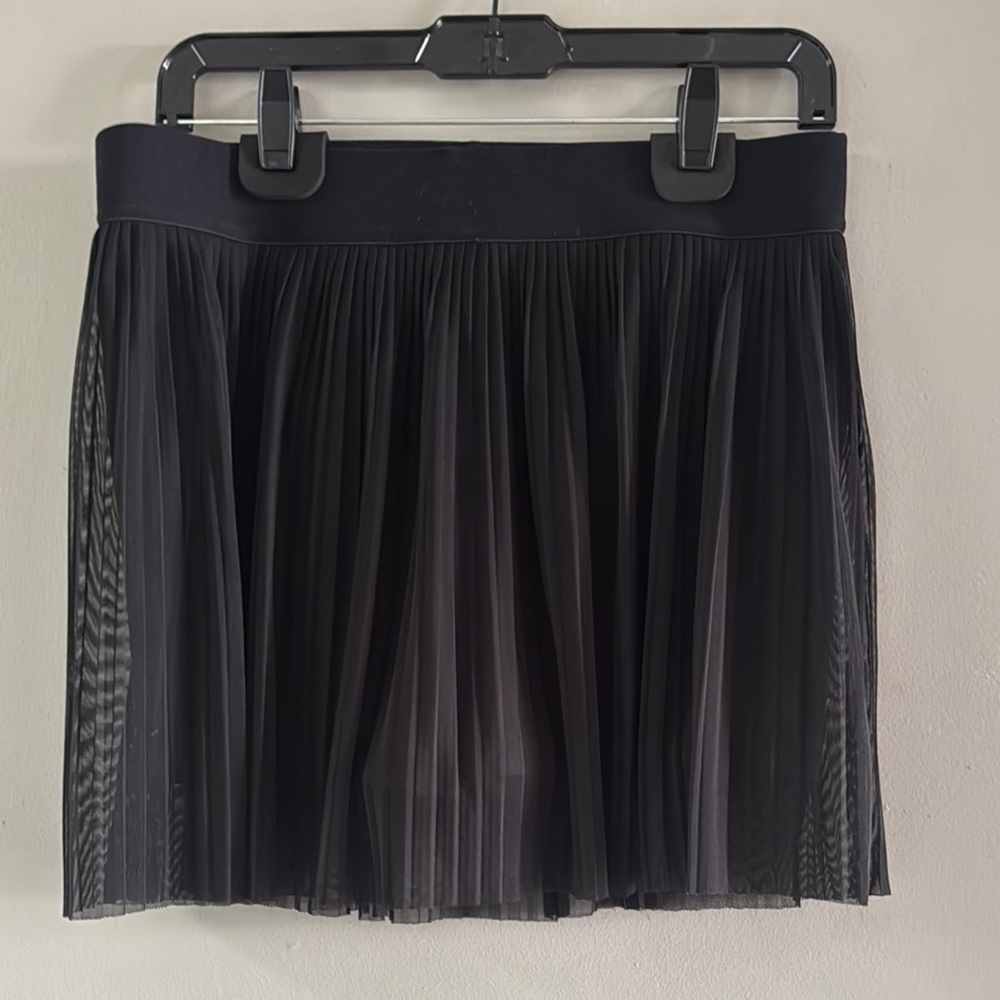 Elegant Black Pleated Skirt